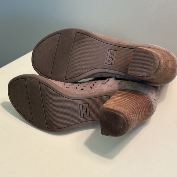 Toms size 7 peep toe suede wedge GUC - Picture 5 of 5